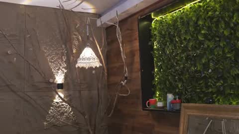 Snapshot of logan_varela chatting on September 17, 12:51 pm logan_varela online show from September 17, 12:51 pm