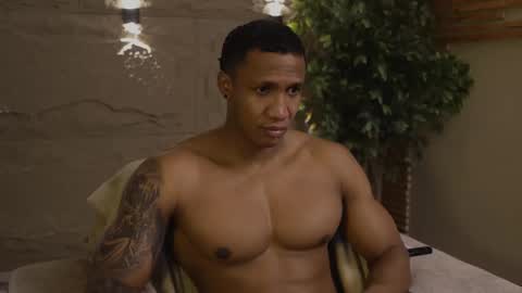 Snapshot of logan_varela chatting on October 11, 6:17 pm logan_varela online show from October 11, 6:17 pm