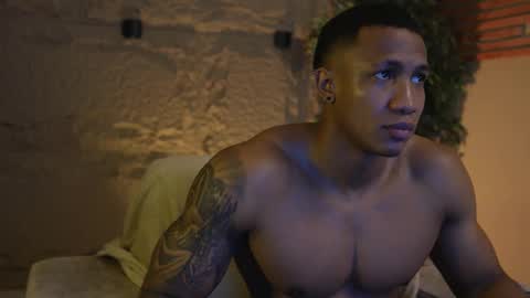 Snapshot of logan_varela chatting on October 19, 5:57 pm logan_varela online show from October 19, 5:57 pm