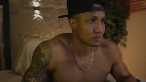 Snapshot of logan_varela chatting on October 22, 2:28 pm logan_varela online show from October 22, 2:28 pm