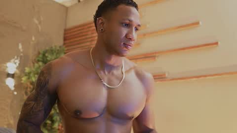 Snapshot of logan_varela chatting on November 5, 10:54 pm logan_varela online show from November 5, 10:54 pm