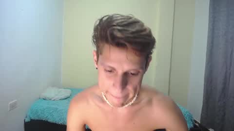 Snapshot of loganevans8 chatting on January 17, 4:39 am Logan online show from January 17, 4:39 am