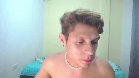 Snapshot of loganevans8 chatting on February 5, 12:10 am Logan online show from February 5, 12:10 am