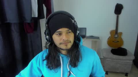 Snapshot of loganhot22 chatting on January 15, 5:40 am Logan online show from January 15, 5:40 am