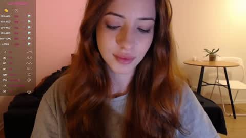 Snapshot of lola_dinky chatting on October 22, 10:31 pm Lola online show from October 22, 10:31 pm