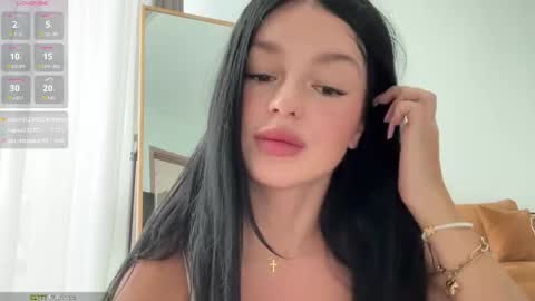 Snapshot of lolaap0pp chatting on October 28, 3:21 am Lola online show from October 28, 3:21 am