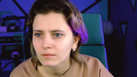 Snapshot of lolaasmus chatting on December 14, 1:16 pm I consider myself the god Loki but life just calls me LOL online show from December 14, 1:16 pm