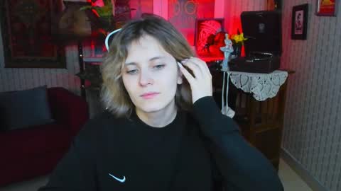 Snapshot of lolaasmus chatting on December 30, 1:14 pm I consider myself the god Loki but life just calls me LOL online show from December 30, 1:14 pm