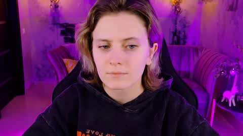 Snapshot of lolaasmus chatting on January 3, 2:19 pm I consider myself the god Loki but life just calls me LOL online show from January 3, 2:19 pm