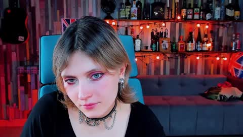 Snapshot of lolaasmus chatting on January 11, 11:12 am I consider myself the god Loki but life just calls me LOL online show from January 11, 11:12 am