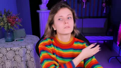 Snapshot of lolaasmus chatting on January 14, 5:19 am I consider myself the god Loki but life just calls me LOL online show from January 14, 5:19 am