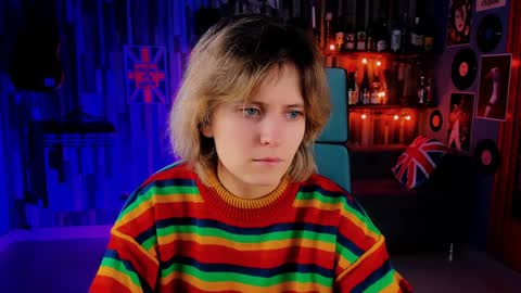 Snapshot of lolaasmus chatting on January 17, 5:00 am I consider myself the god Loki but life just calls me LOL online show from January 17, 5:00 am