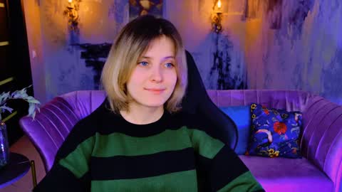 Snapshot of lolaasmus chatting on January 29, 8:29 am I consider myself the god Loki but life just calls me LOL online show from January 29, 8:29 am