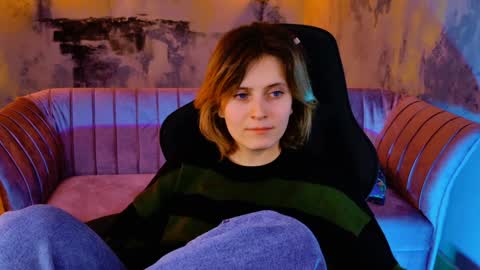 Snapshot of lolaasmus chatting on January 29, 2:32 pm I consider myself the god Loki but life just calls me LOL online show from January 29, 2:32 pm