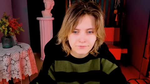 Snapshot of lolaasmus chatting on January 30, 6:24 am I consider myself the god Loki but life just calls me LOL online show from January 30, 6:24 am