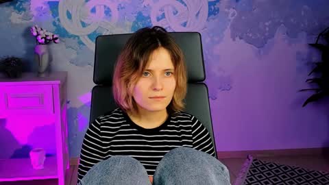 Snapshot of lolaasmus chatting on January 31, 2:17 pm I consider myself the god Loki but life just calls me LOL online show from January 31, 2:17 pm