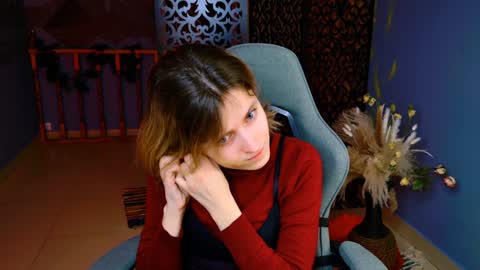 Snapshot of lolaasmus chatting on February 6, 1:10 pm I consider myself the god Loki but life just calls me LOL online show from February 6, 1:10 pm