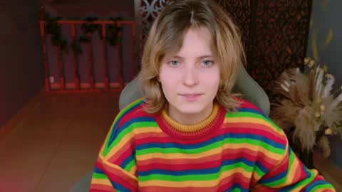 Snapshot of lolaasmus chatting on February 8, 7:16 pm I consider myself the god Loki but life just calls me LOL online show from February 8, 7:16 pm