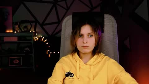 Snapshot of lolaasmus chatting on February 28, 2:20 pm I consider myself the god Loki but life just calls me LOL online show from February 28, 2:20 pm