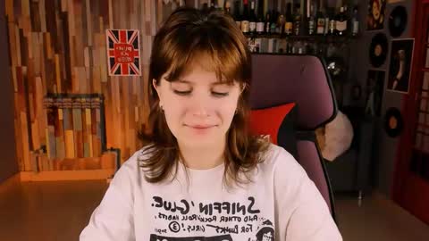 Snapshot of lolaasmus chatting on November 21, 5:39 am I consider myself the god Loki but life just calls me LOL online show from November 21, 5:39 am