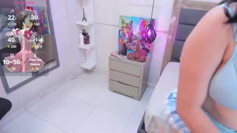 LOLA online show from November 5, 3:39 am