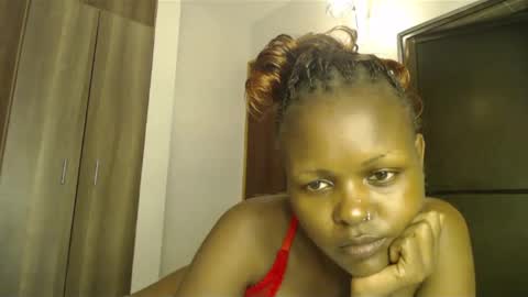 lolamia7 online show from February 16, 6:32 pm