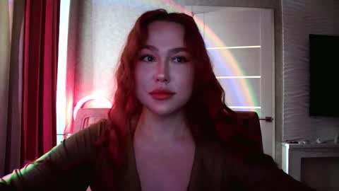 Lola online show from October 3, 11:40 am