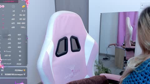 Lolly  online show from December 29, 6:45 am