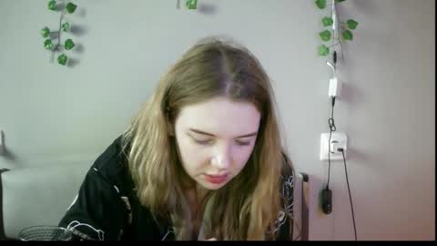 Lilly online show from December 17, 5:29 am