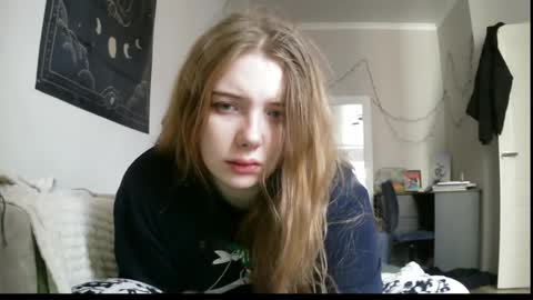 Lilly online show from December 17, 8:34 am