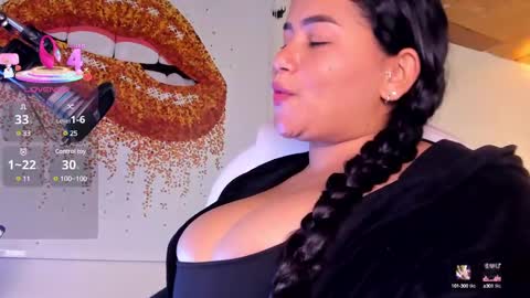 loly_marce online show from February 27, 1:16 am