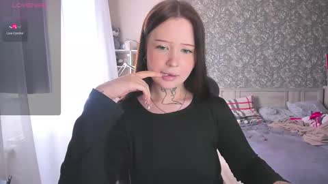 Snapshot of lonalye chatting on September 28, 11:04 am lona online show from September 28, 11:04 am