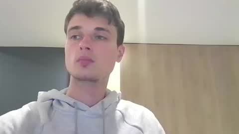 london_tomy online show from September 13, 9:58 pm