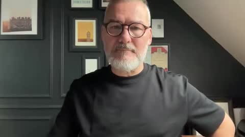 EnglishBear online show from October 10, 8:57 am