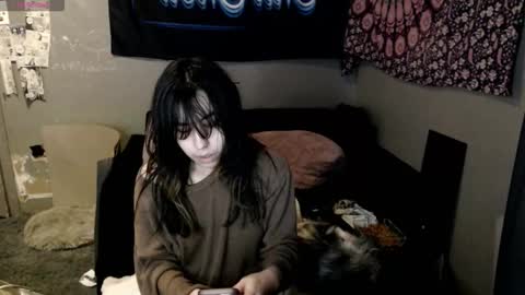 londonray online show from October 17, 7:00 am