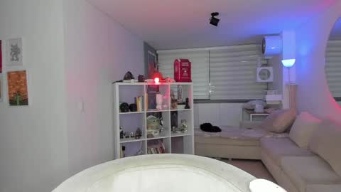 SABRINA online show from January 10, 11:08 pm