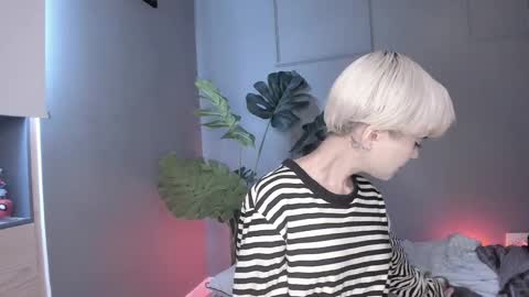 SABRINA online show from February 23, 8:44 pm