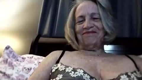 lonelylana1955 online show from October 22, 7:08 am