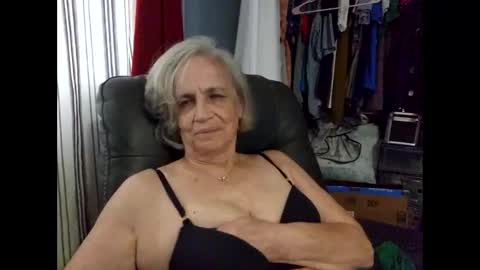 lonelylana1955 online show from November 6, 7:37 pm