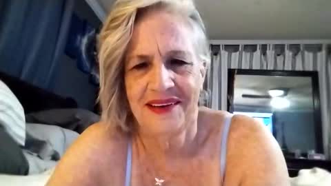 lonelylana1955 online show from November 14, 10:36 am