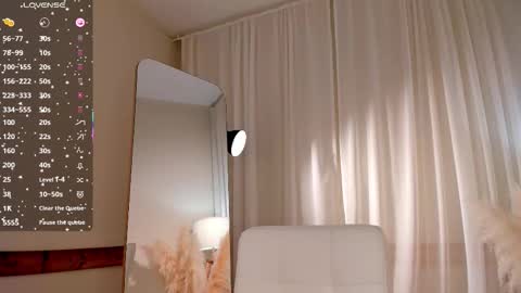 lonelyteaser online show from October 21, 1:34 pm