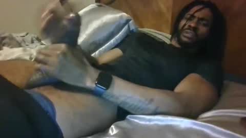 Snapshot of longdsmeag chatting on December 16, 1:27 pm longdsmeag online show from December 16, 1:27 pm