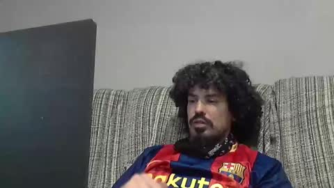 Snapshot of longnight5 chatting on January 21, 10:41 pm Alejandro Rulitos Twitter longnight55 Intagram 5longnight5 online show from January 21, 10:41 pm