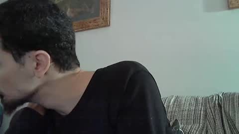 Snapshot of longnight5 chatting on January 25, 1:30 pm Alejandro Rulitos Twitter longnight55 Intagram 5longnight5 online show from January 25, 1:30 pm