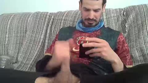 Snapshot of longnight5 chatting on February 8, 2:38 pm Alejandro Rulitos Twitter longnight55 Intagram 5longnight5 online show from February 8, 2:38 pm