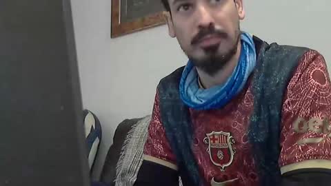 Snapshot of longnight5 chatting on February 9, 7:27 am Alejandro Rulitos Twitter longnight55 Intagram 5longnight5 online show from February 9, 7:27 am