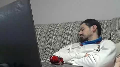 Snapshot of longnight5 chatting on February 13, 1:19 am Alejandro Rulitos Twitter longnight55 Intagram 5longnight5 online show from February 13, 1:19 am