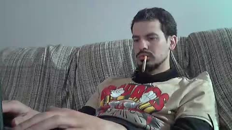 Snapshot of longnight5 chatting on February 17, 4:04 pm Alejandro Rulitos Twitter longnight55 Intagram 5longnight5 online show from February 17, 4:04 pm