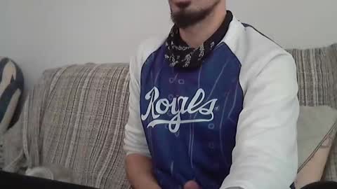 Snapshot of longnight5 chatting on February 22, 9:23 am Alejandro Rulitos Twitter longnight55 Intagram 5longnight5 online show from February 22, 9:23 am