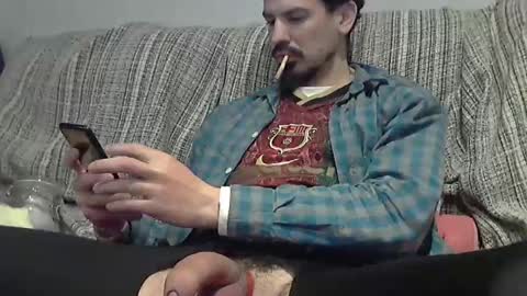 Snapshot of longnight5 chatting on March 9, 8:52 pm Alejandro Rulitos Twitter longnight55 Intagram 5longnight5 online show from March 9, 8:52 pm